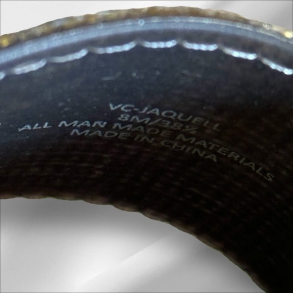 Vince Camuto Jaquell Pool Slides! Black and Silver Sequined EUC Size 8 - Picture 12 of 13